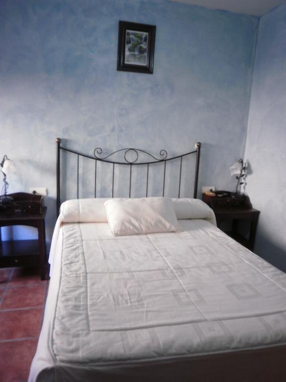Hostal El Olmo Camarena de la Sierra Camera foto
