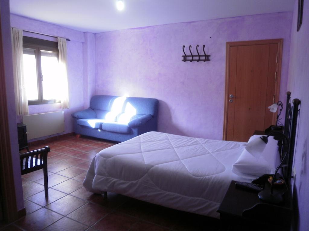 Hostal El Olmo Camarena de la Sierra Camera foto